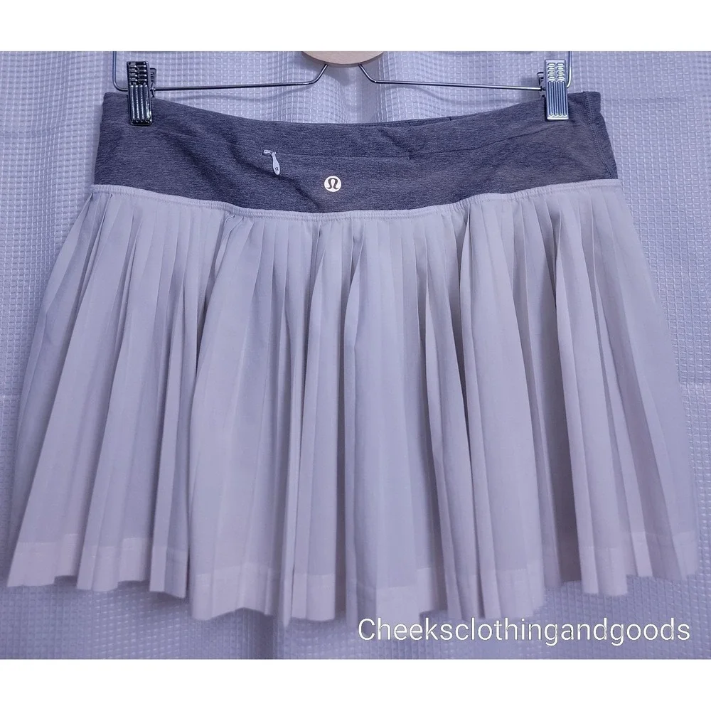Lululemon 8 Pleat To Street Skirt White Gray W8480S